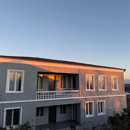 Guest House T&N クタイシ エクステリア 写真